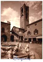 Bergame - Piazza Vecchia e Fontana Contarini