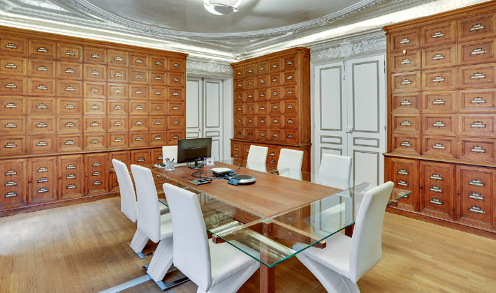 Le bureau du notaire Le bureau du notaire