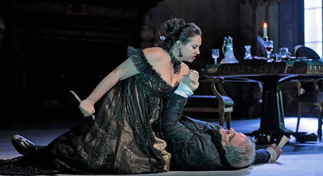  Tosca crie muori ! 