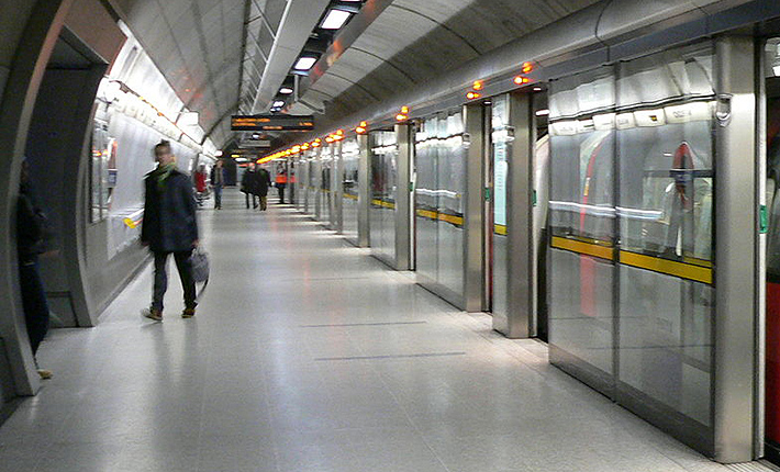 Quai du mtro 